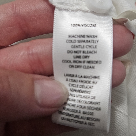 BEACH LUNCH LOUNGE Long Sleeve Button Down White Shirt Strawberry Print, M NWT - Picture 7 of 16